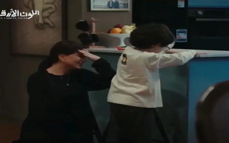 مسلسل اللون الأزرق الحلقة الرابعة تسلط الضوء على أزمة نفسية ومالية